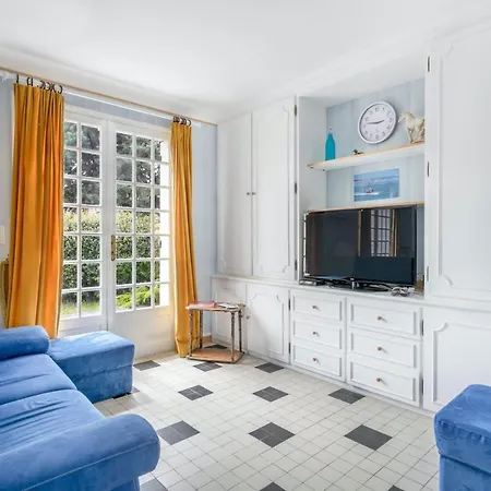 Maison Pour Six Personnes A بورنيشّيه