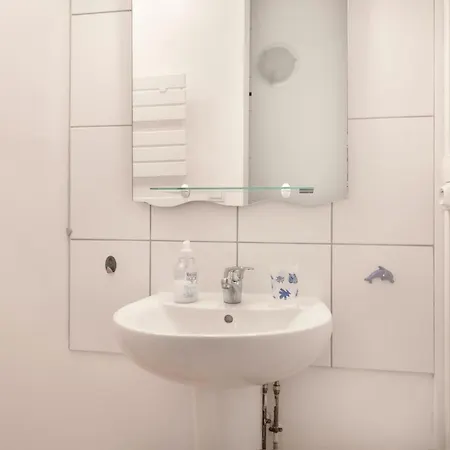 بيت للعطل Maison Pour Six Personnes A *